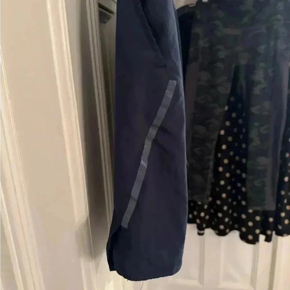 Nike men’s Dri fit shorts navy, lined, side & zip pockets sz medium - Picture 4 of 14